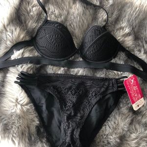 Brand new Hula Honey black crochet bikini!!